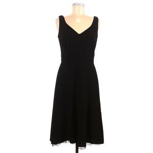 ANN TAYLOR Little Black Dress sz 2 Women's Cocktail Evening V-Neck A-Line LBD